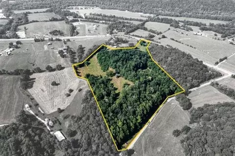 289 Melton Rd, Burkesville, KY 42717