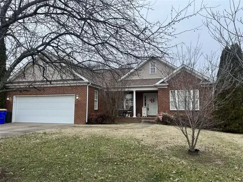 3344 Fair Oaks Cir, Bowling Green, KY 42104