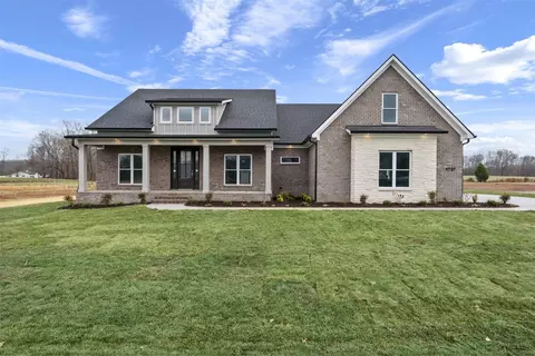 1737 Hazel Farms Ln, Bowling Green, KY 42103