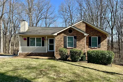 215 Robert Ave, White House, TN 37188