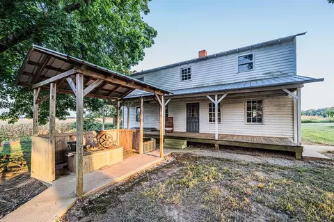 619 Sloss Rd, Woodburn, KY 42170