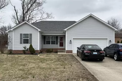 221 Logan Ln, Franklin, KY 42134