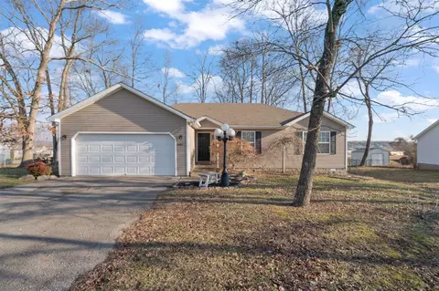 1462 Moorman Ln, Bowling Green, KY 42101