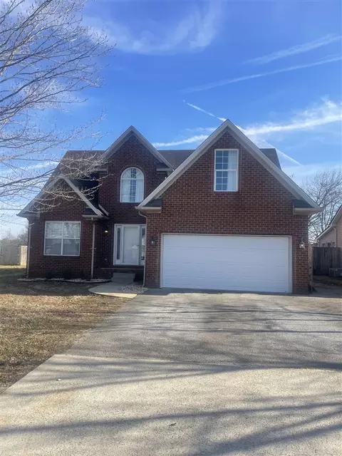 1313 Primrose Ct, Bowling Green, KY 42104