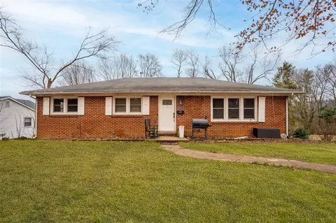 601 E 8th St, Russellville, KY 42276