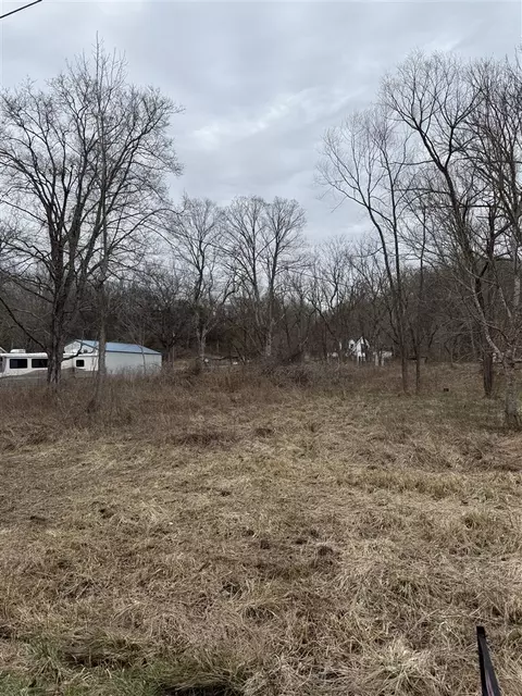 72 Factory St, Adolphus, KY 42120