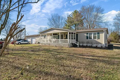 164 John Miller Rd, Bowling Green, KY 42101