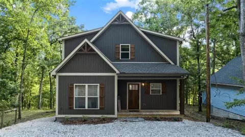 130 Woodcove Ln, Scottsville, KY 42164