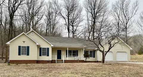 2015 Pilot Knob Rd, Auburn, KY 42206