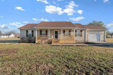 132 Hawsell St, Smiths Grove, KY 42171