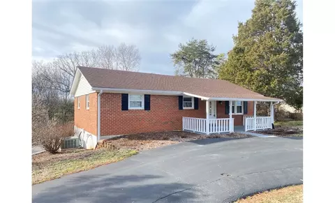 707 Dye Ford Rd, Alvaton, KY 42122