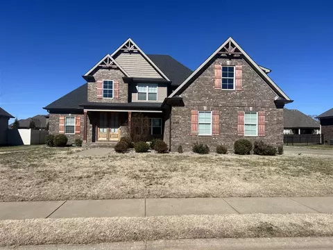 3283 Sunburst Dr, Bowling Green, KY 42104