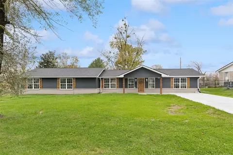 345 Cottage Dr, Scottsville, KY 42164