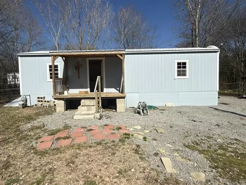 2132 Summer Shade Rd, Summer Shade, KY 42166