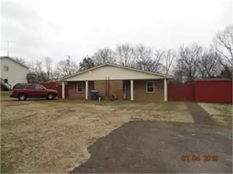 2136 Stonebrook Ct, Bowling Green, KY 42101