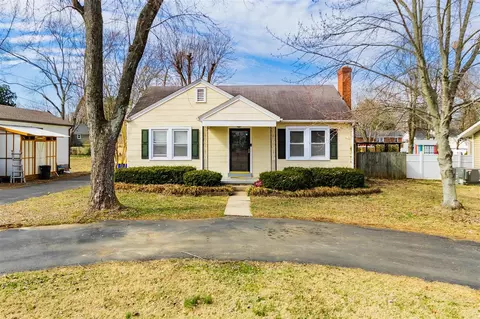 607 Greenlawn Ave, Bowling Green, KY 42103