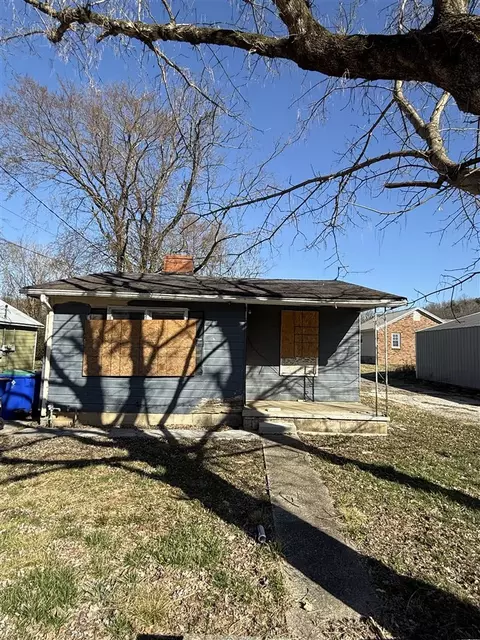 695 E 5th St, Russellville, KY 42276