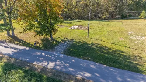 147 Massey Rd, Bowling Green, KY 42101