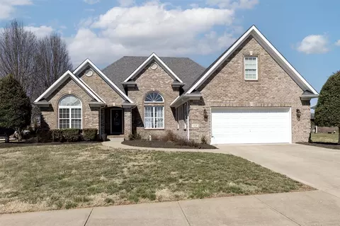 425 Fonso Cir, Bowling Green, KY 42104