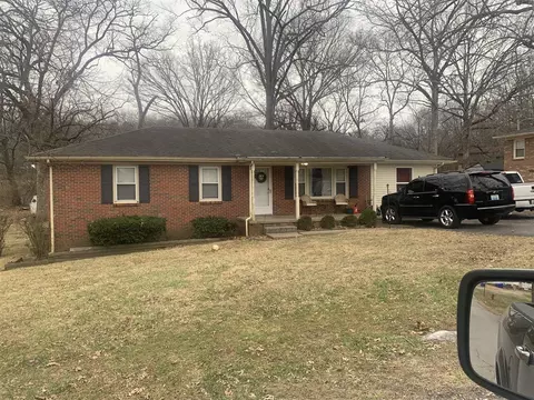 505 Crescent Ln, Russellville, KY 42276