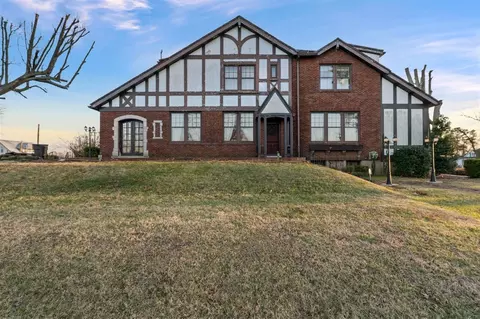103 E Broadway, Livermore, KY 42352