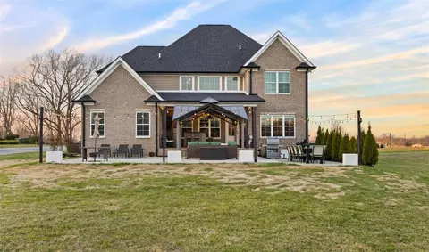 6255 Hardcastle Ave, Bowling Green, KY 42103