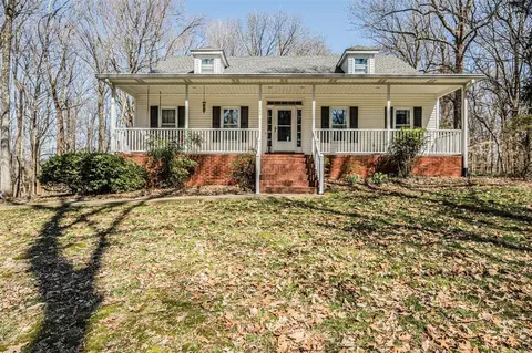 146 Scottsborough Ct, Bowling Green, KY 42103