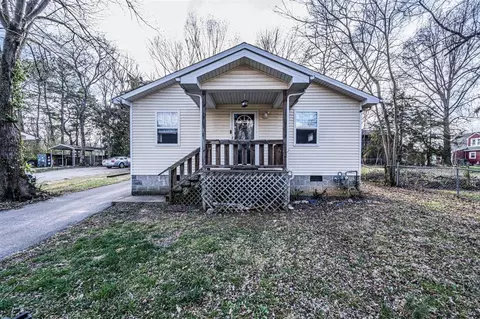 226 Sunset Ave, Glasgow, KY 42141