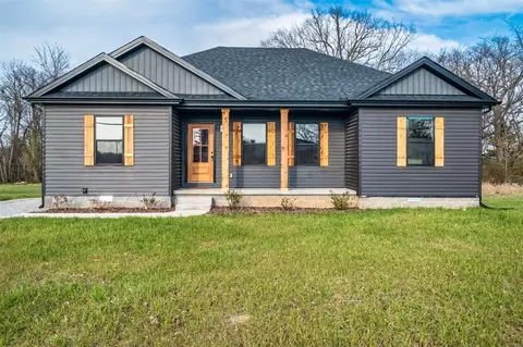 1040 N Main St, Russellville, KY 42276