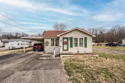 824 Cherry St, Central City, KY 42330