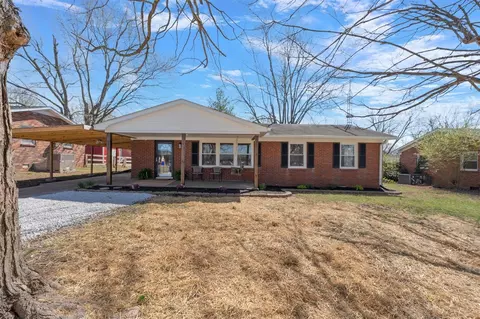 610 Lamb Dr, Franklin, KY 42134