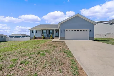 447 St Cloud Ct, Bowling Green, KY 42101