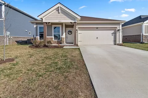 957 Anise Ln, Bowling Green, KY 42104