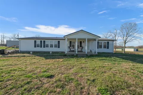 1885 Trammel Rd, Scottsville, KY 42164