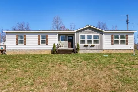668 Clarence Odell Rd, Bowling Green, KY 42101