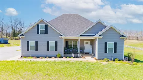 609 Hunts Bend Rd, Bowling Green, KY 42103