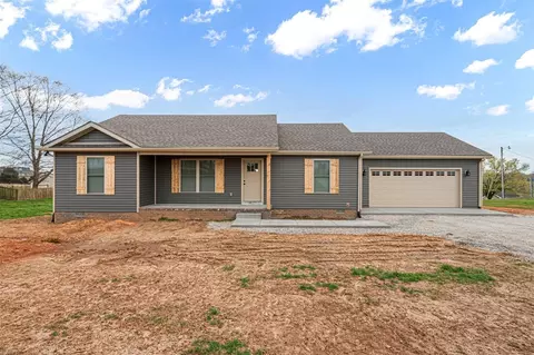 4120 Old Munfordville Rd, Cave City, KY 42127