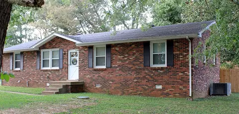 178 Honeysuckle Rd, Franklin, KY 42134