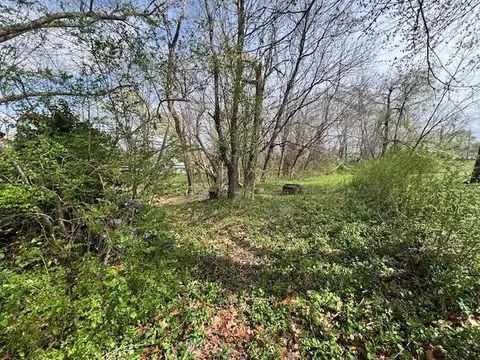 123 H C Mathis Dr, Greenville, KY 42345