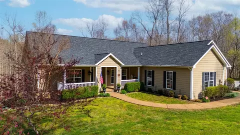 183 Porter Way, Morgantown, KY 42261