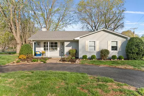 111 Lakeland Dr, Bowling Green, KY 42104