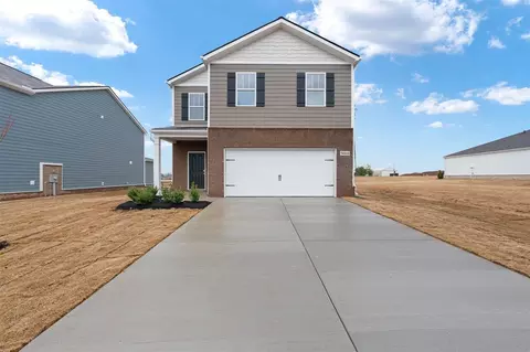 9010 Bluestem Cir, Bowling Green, KY 42104