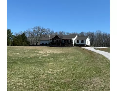 135 Reeves Rd, Auburn, KY 42206