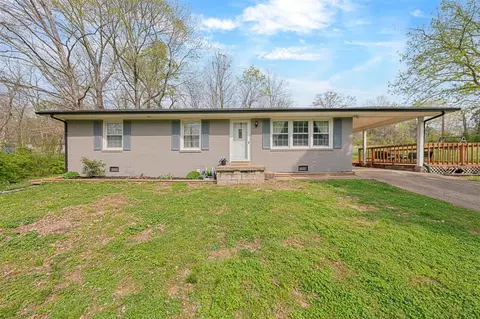 1139 Brookwood Dr, Bowling Green, KY 42101