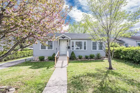923 Barber Way, Bowling Green, KY 42104