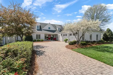 1565 Drakes Ridge Ln, Bowling Green, KY 42103