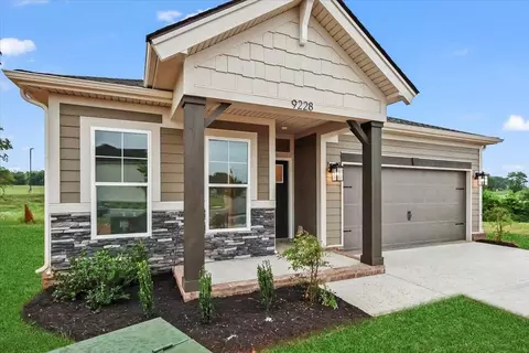 9228 Woodgate Cir, Alvaton, KY 42122