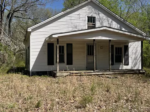 1138 Walkers Chapel Rd, Adolphus, KY 42120