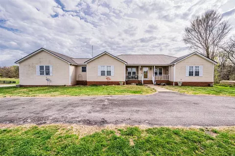 1275 Larmon Mill Rd, Alvaton, KY 42122