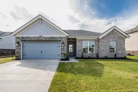 10011 Cascade Ct, Bowling Green, KY 42101